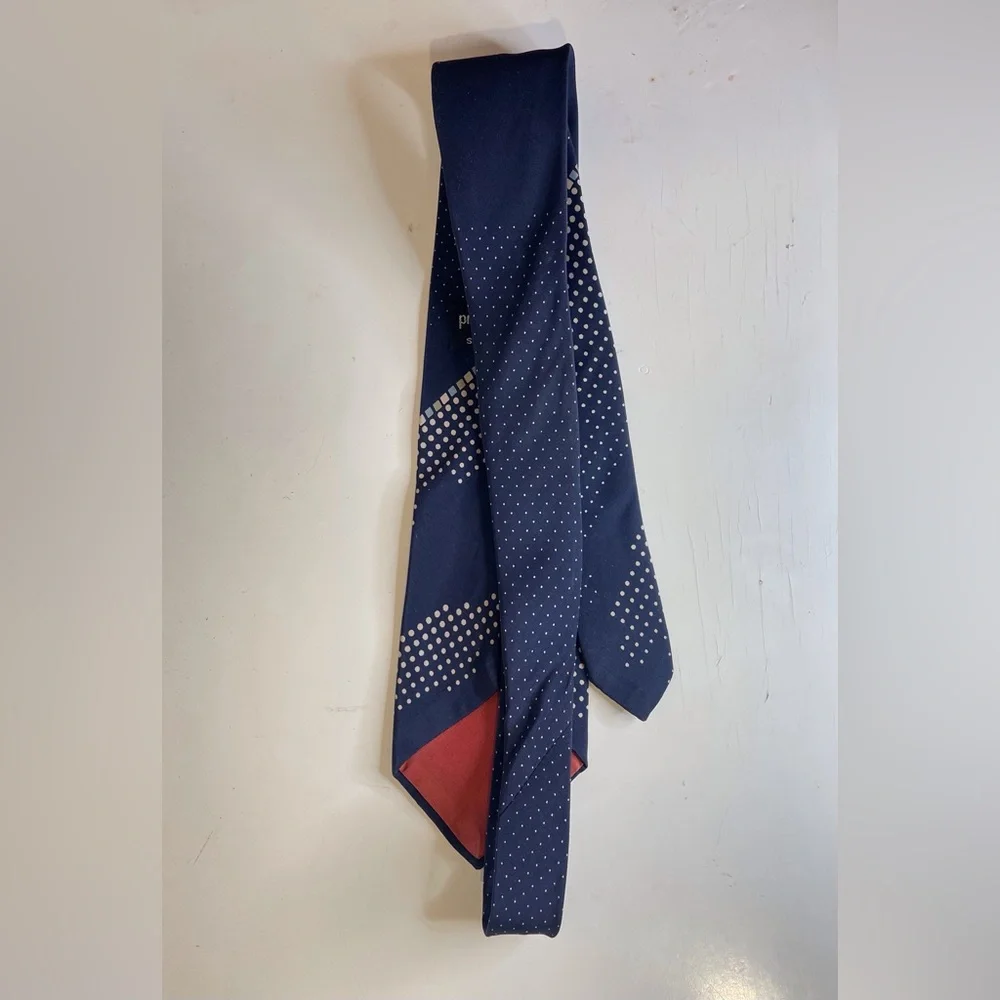 Pierre Cardin Vintage Men's Woven Silk Tie‎ Purple Geometric Design On Blue